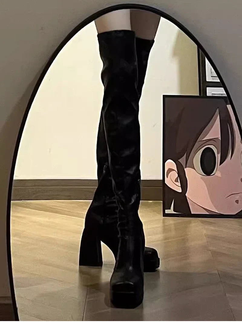 מגפי עקב דמוי עור גבוהים - קרלה