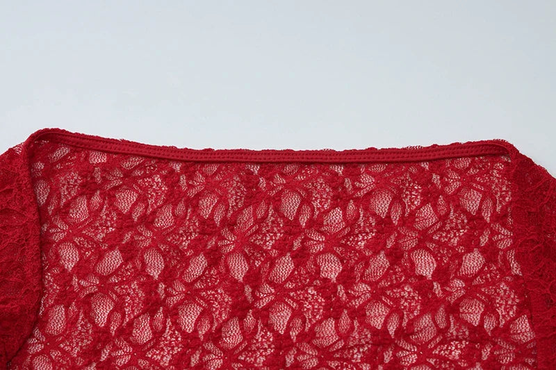 שמלת מיני תחרה בעיטור שרוולון תואם - אלירז