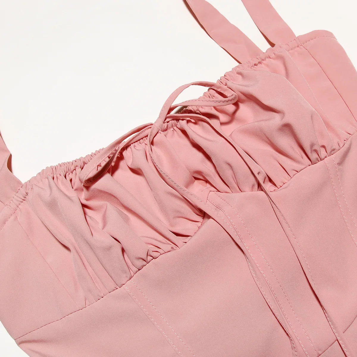 שמלת מידי קיצית בעיצוב כפרי בעיטור שסע - אנג'ליקה