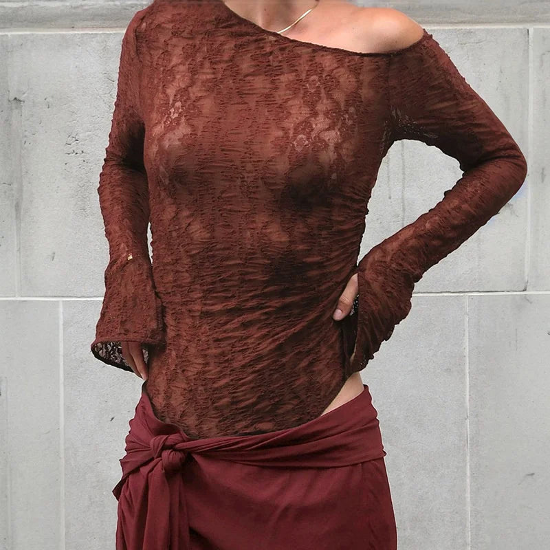 שמלת מקסי בעיצוב שסע ותחרה בעיטור קשירה - WINE