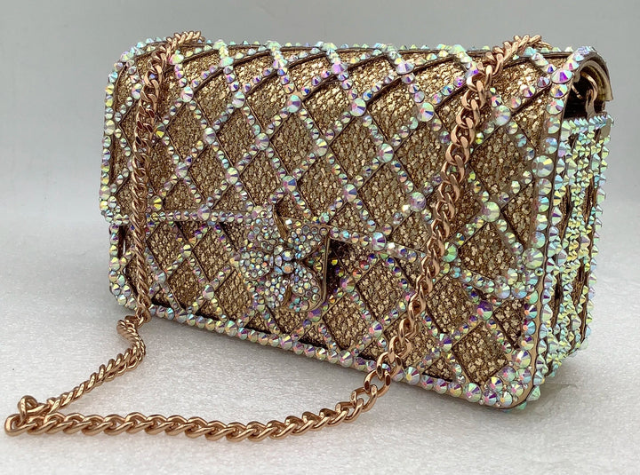 Sequin bag with diamond pattern and flower decoration