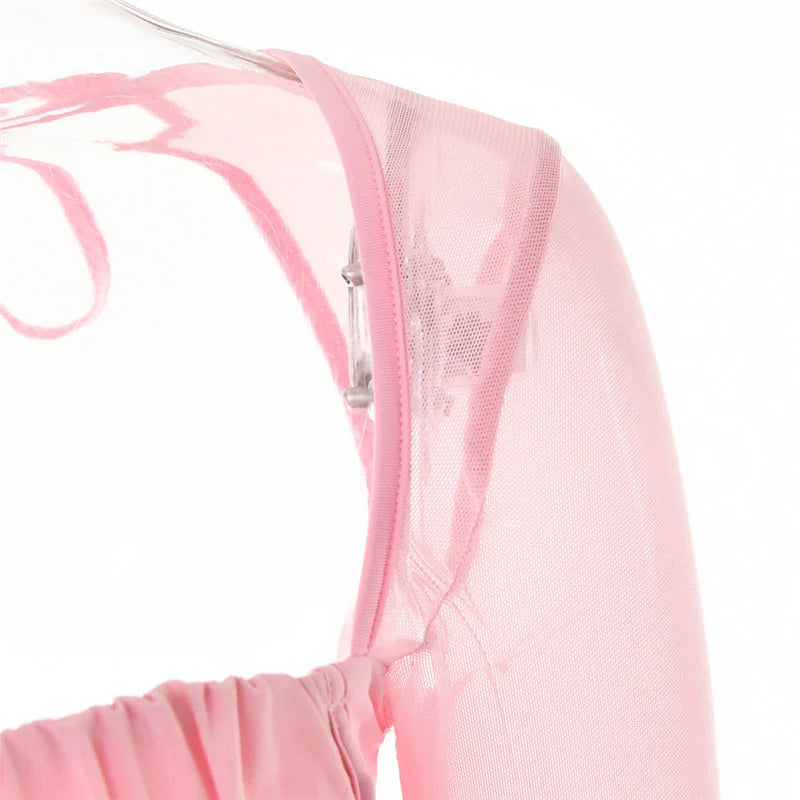 סט (חלק/נצנצים) שני חלקים חצאית מיני כיווצים בעיטור מלמלה וטופ שרוולי רשת - MICHEL