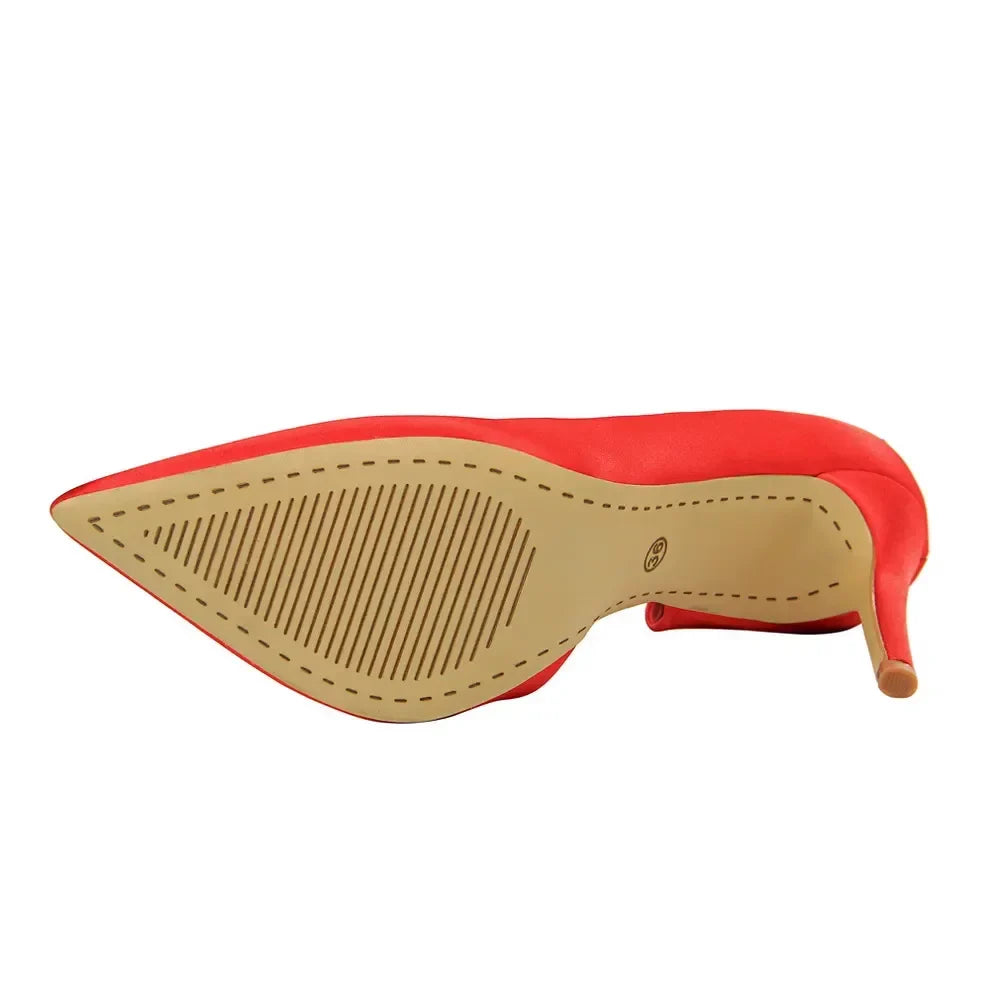 נעלי עקב משי סאטן שפיץ בעיצוב צד פתוח - רויה