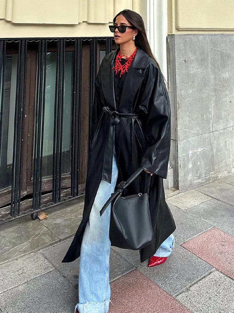 מעיל עור ארוך בשילוב חגורת קשירה - סול