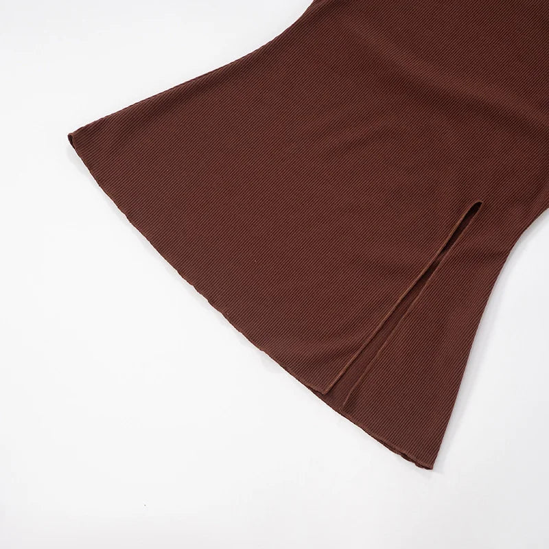 סט שני חלקים סרוג מכנסיים קצרים וחולצת גולף בעיצוב שסע - נארה