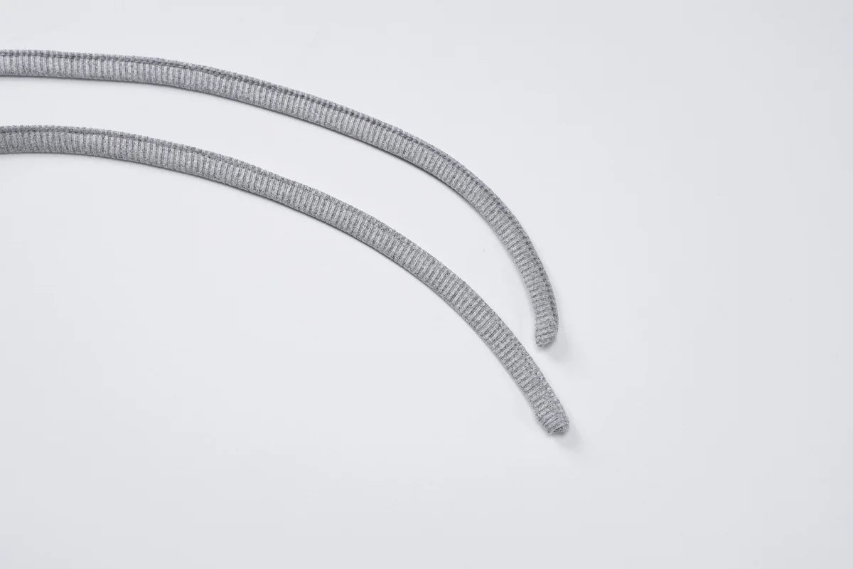 שמלת מקסי כתפיים חשופות בעיצוב שסע כיווצים בעיטור שרוכי קשירה - Aisha