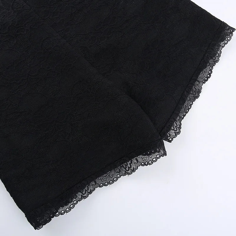 אוברול סטרפלס מכנסיים קצרים בעיטור מחוך תחרה - Alex