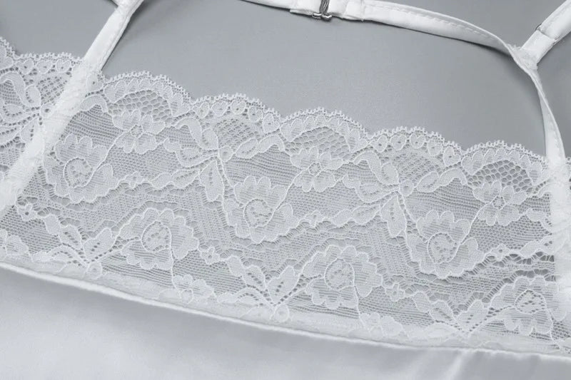 שמלת ערב מקסי סאטן בשילוב שסע בעיטור תחרה - סוואן