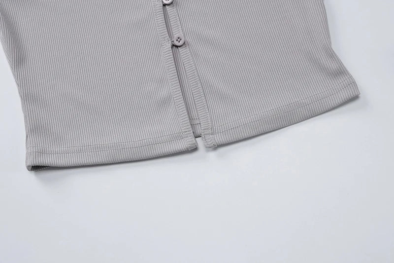 סט סרוג שני חלקים חולצה בסגירת כפתורים וחצאית מקסי צמודה - MARIEL