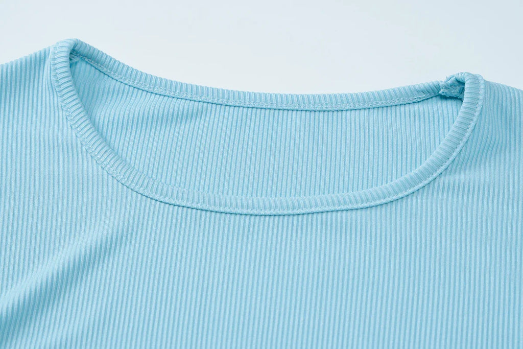 סט שני חלקים סרוג מכנסי פדלפון וחולצת בטן שרוולי פעמון - Zuri