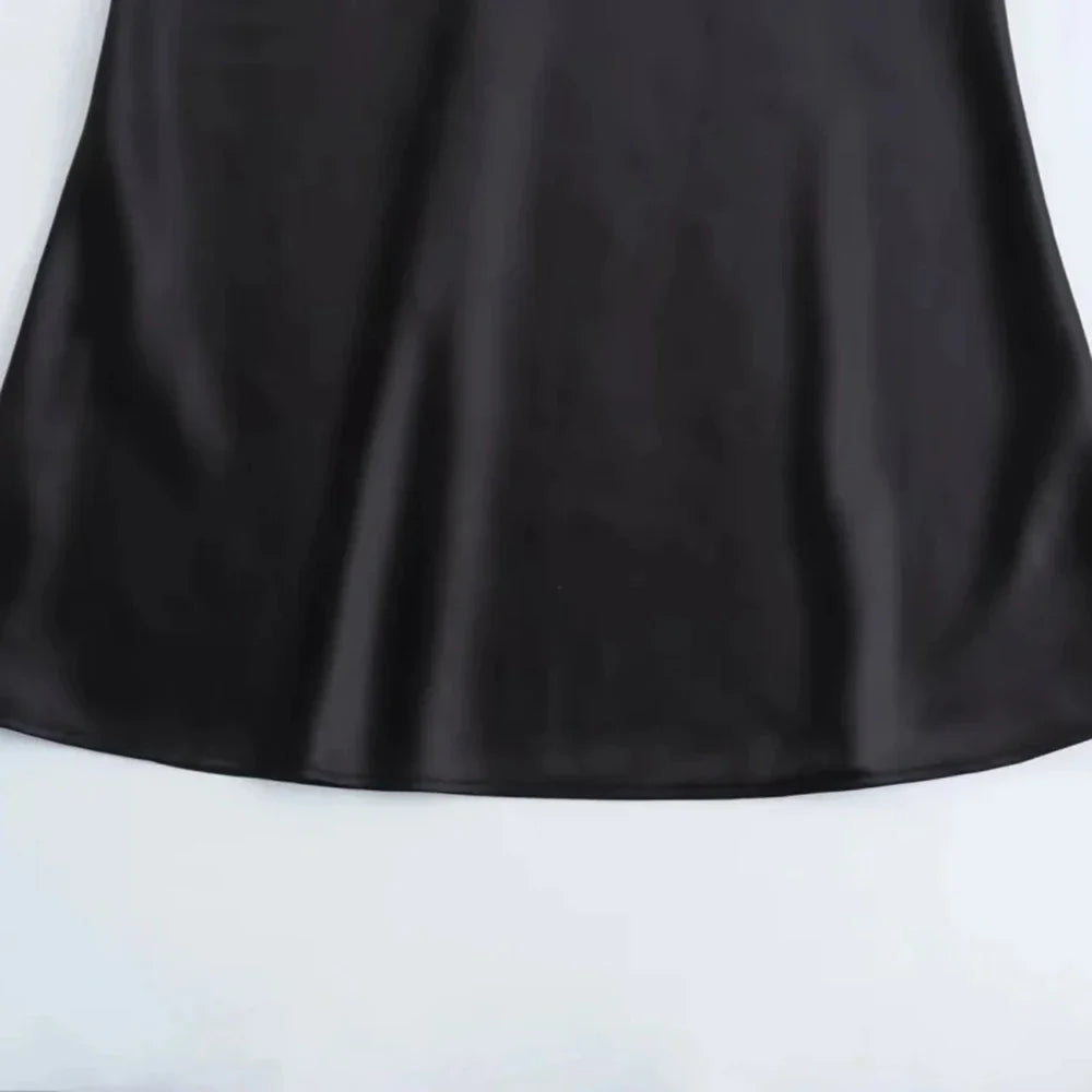 שמלת מקסי סאטן בעיטור פאייטים בחלק עליון - מורין