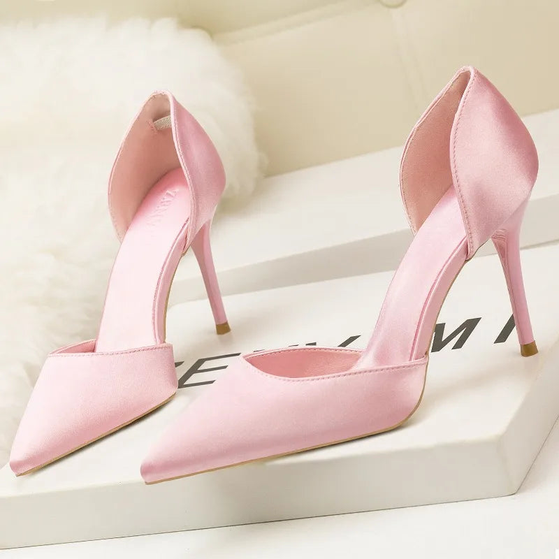 נעלי שפיץ אלגנטיות בד סאטן - לורין