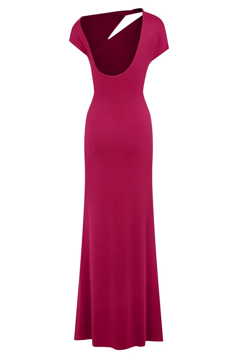 שמלת מקסי אלגנטית בעיצוב כיווצים פתח ושרוול אחד בעיטור אבזם - אגטה