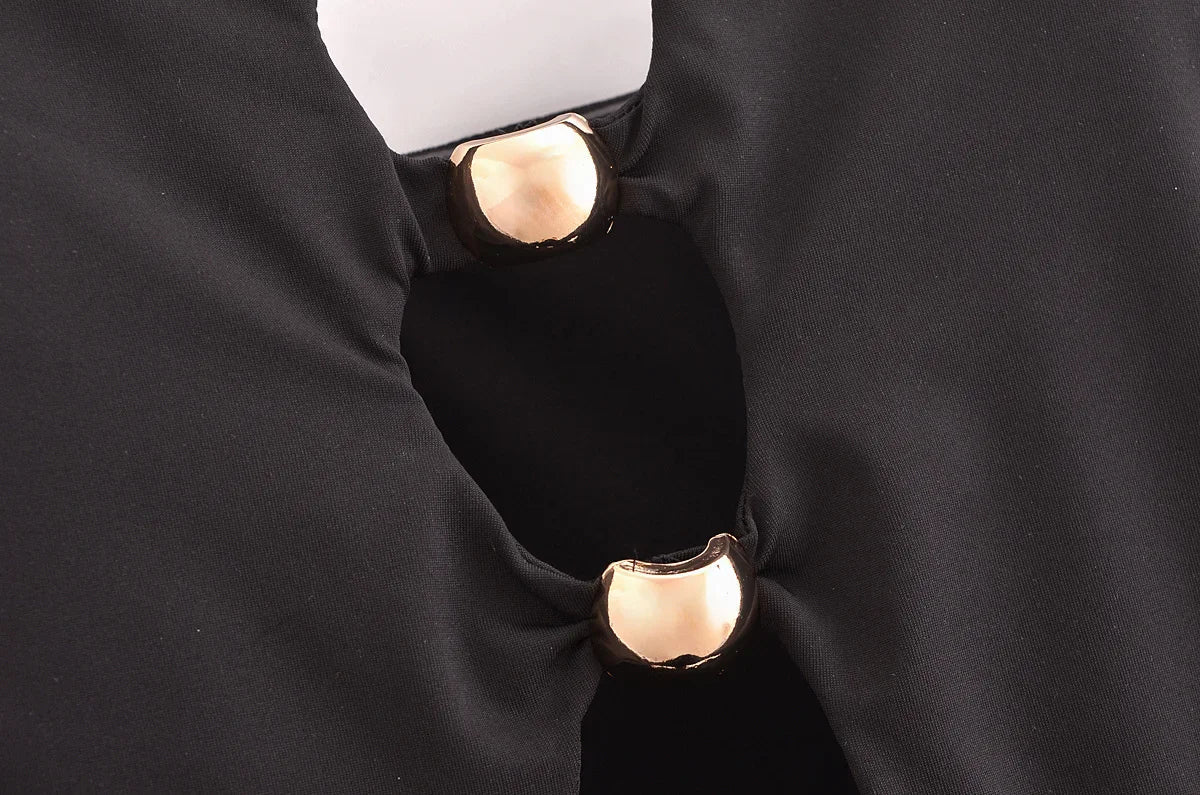 בגד ים שלם סטרפלס בעיצוב אבזמי לב זהב ופתחים - חושן