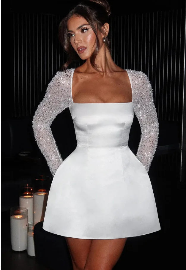 שמלת מיני סאטן בעיצוב שרוולי רשת בעיטור נצנצים - Amara