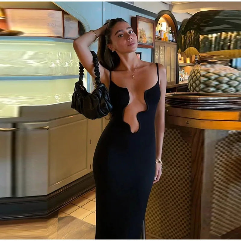 שמלת מקסי חוף מחשוף מעוצב עמוק - אריאל