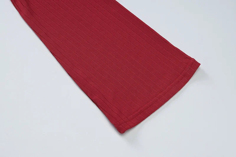 שמלת מקסי סרוגה כתפיים חשופות שרוולי פעמון בעיטור שסע קטן - ניב