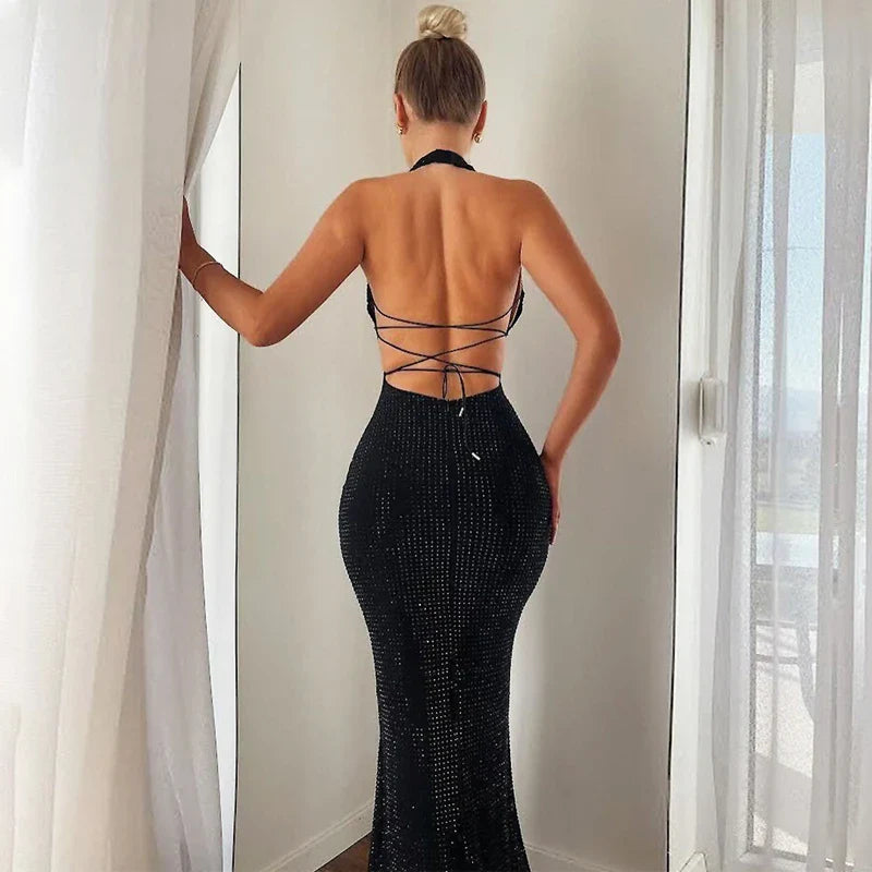 שמלת מקסי פייטים צמודה סגירה בצוואר קשירות בגב - סול