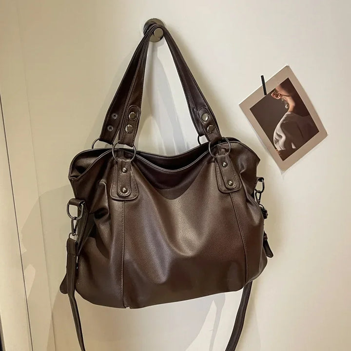 Retro design faux leather bag