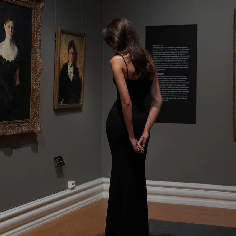 שמלת ערב מקסי בעיטור חיתוכים כיווצים וקשירות - אריקה