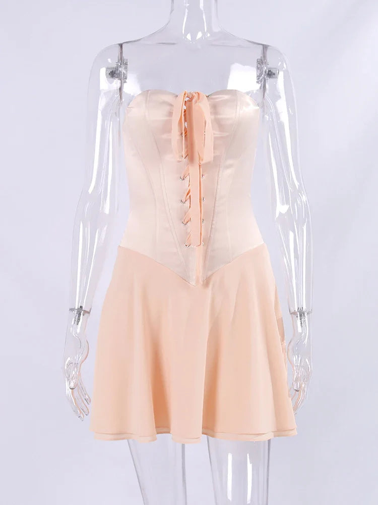 שמלת מיני סטרפלס בעיצוב מחוך סאטן - ליליה