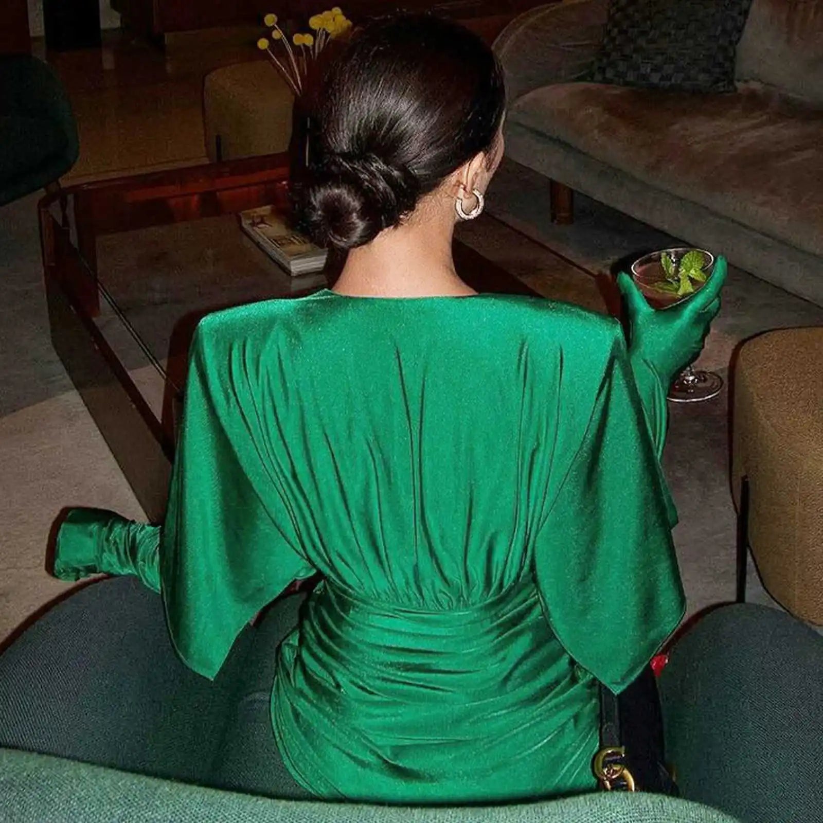 שמלת מיני כיווצים בד מבריק - קרול