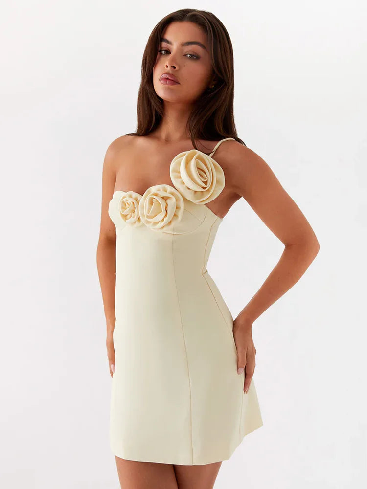 שמלת מיני בעיטור אפליקציות פרחים כתפיה אחת - Annika