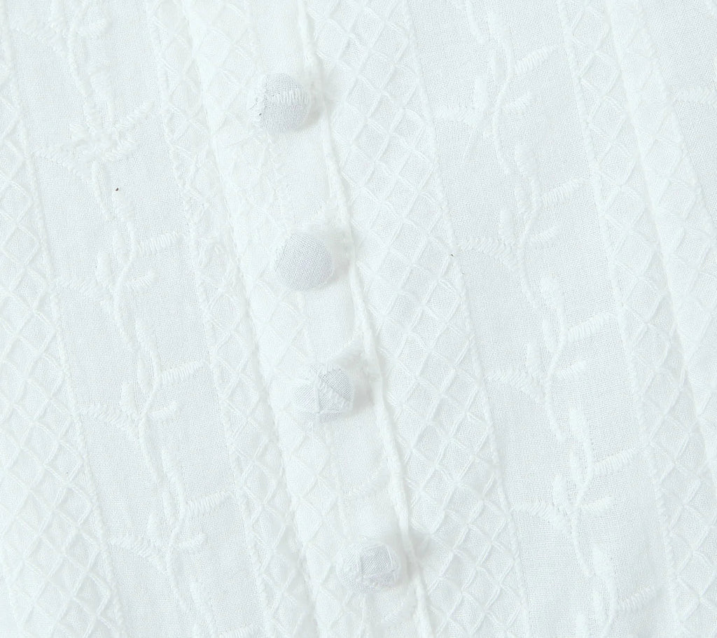 שמלת מיני בעיצוב רקמה בעיטור כפתורים - שקד