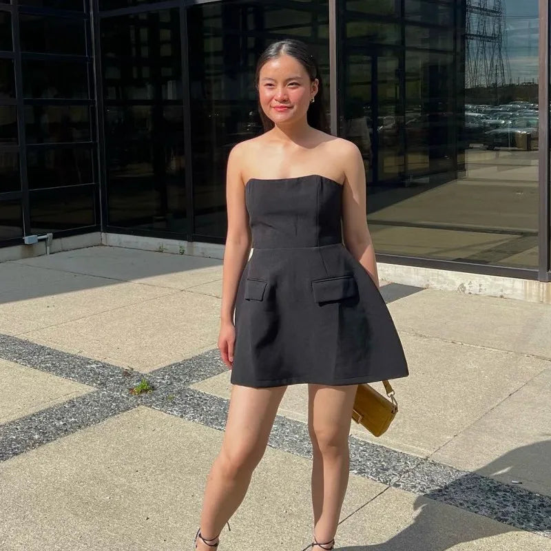 שמלת מיני סטרפלס בגזרת A בעיטור דמויי כיסים - אנחלס