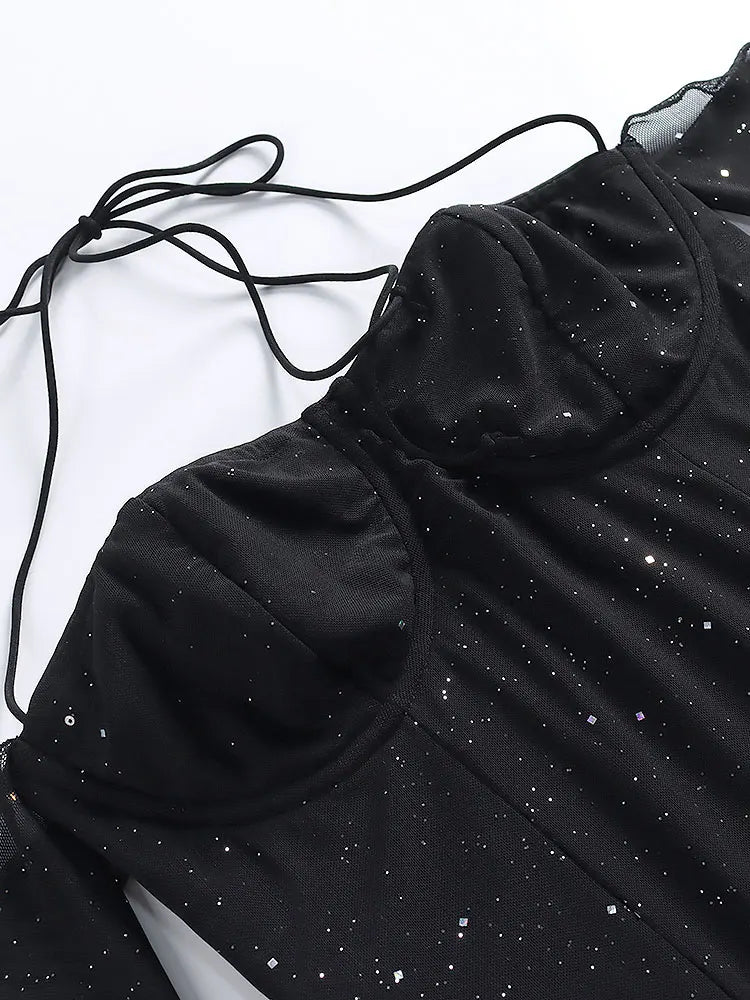 שמלת מיני נצנצים בעיצוב כתפיים חשופות ושרוולי רשת - Barbara