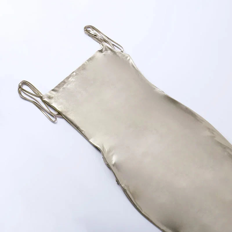 שמלת מקסי בגוון ברונזה מטאלי בעיצוב קשירה בכתפיות גב פתוח - ננסי