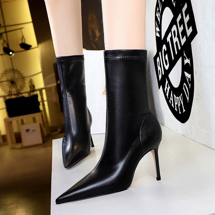 Faux leather heeled boots with warm fur lining - DORI