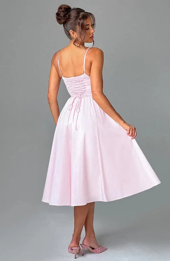 שמלת מידי בגזרת A בעיצוב קלאסי - Nataly