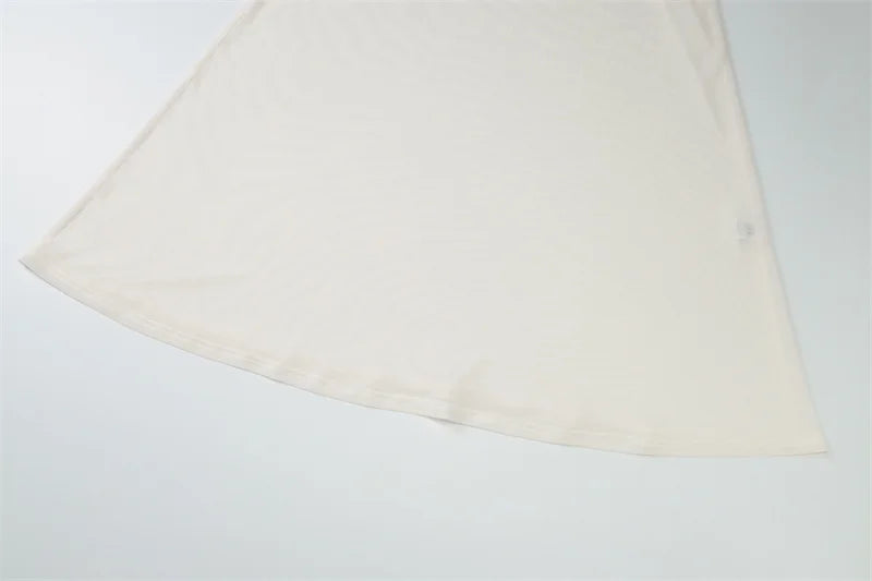 שמלת מקסי סטרפלס כיווצים בעיצוב פתח ורשת בעיטור אבזם וצעיף תואם - טולום