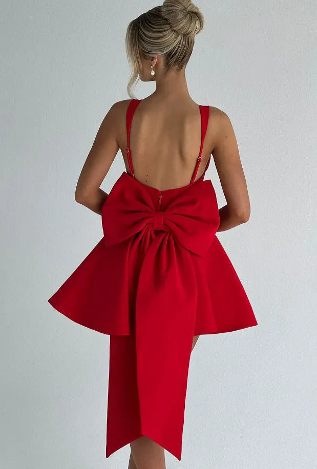 שמלת מיני בגזרת A בעיטור פפיון - אמה