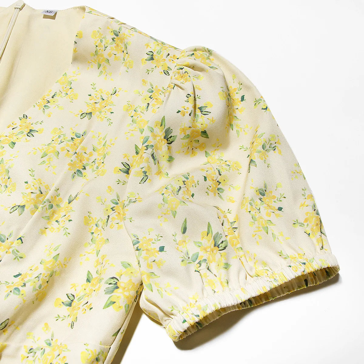 שמלת מיני קיץ פרחונית מחשוף V - עמליה