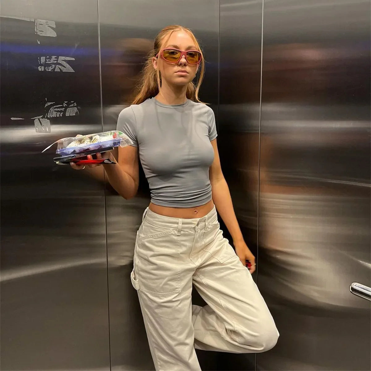 חולצת T שירט צמודה בייסיק - LILI