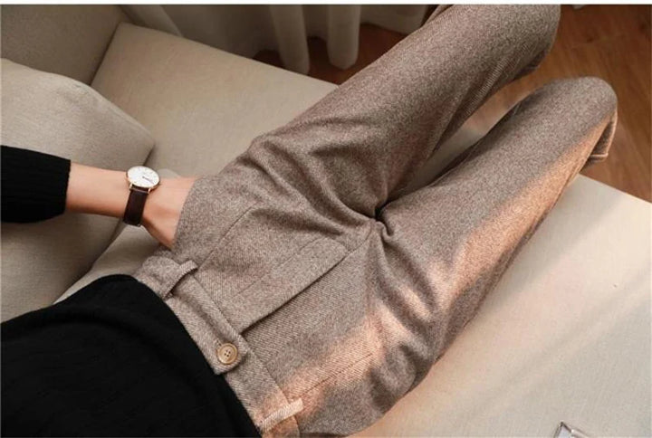 Pencil-cut wool pants