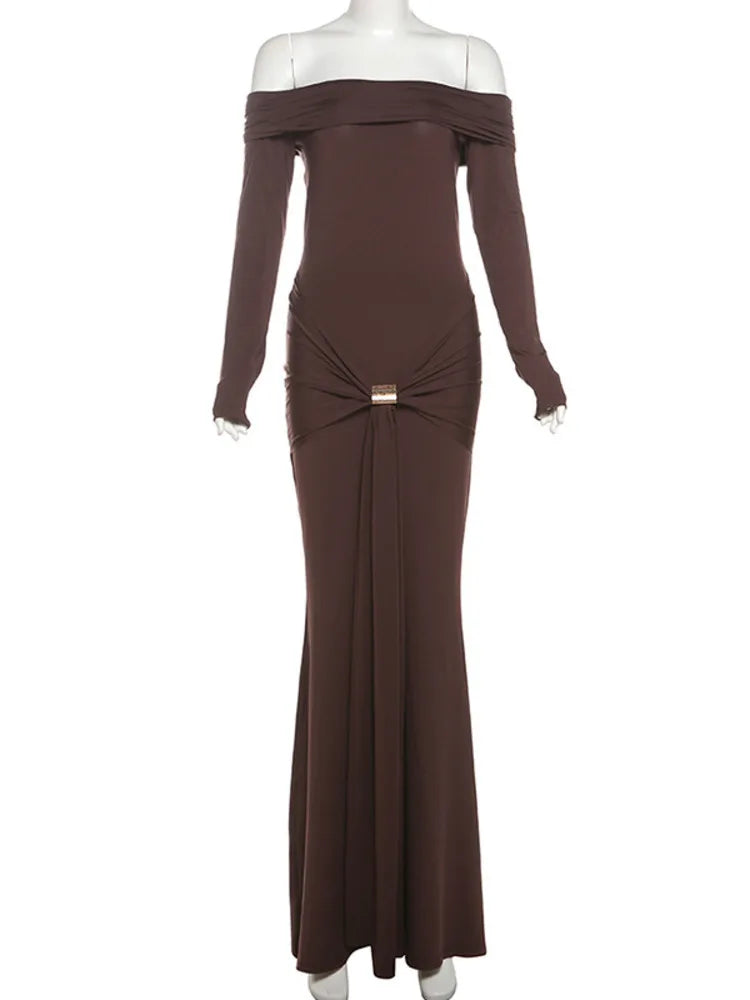 שמלת מקסי כיווצים כתפיים חשופות בעיצוב אבזם זהב - ORA