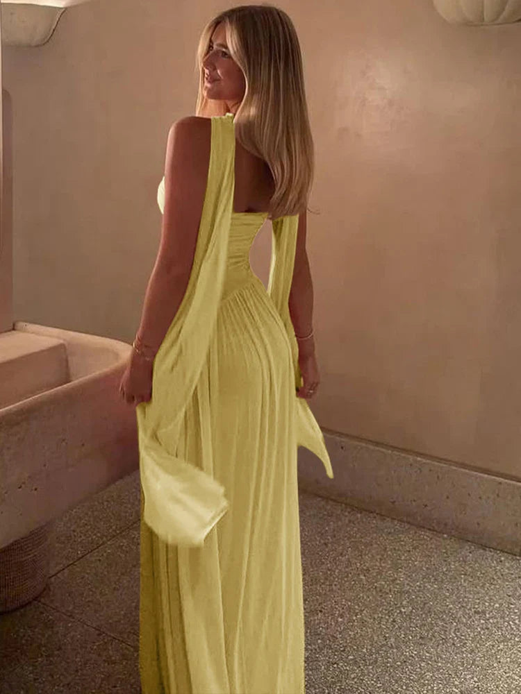 שמלת מקסי סטרפלס שיפון בעיצוב כיווצים בעיטור צעיף תואם - מיה