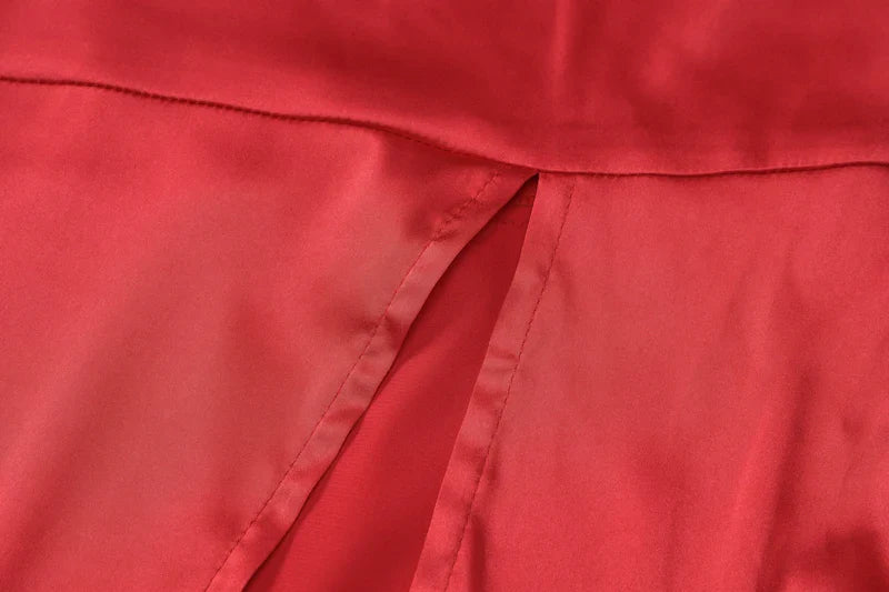 שמלת מקסי סאטן בעיצוב שסע וקשירות בגב - לואן