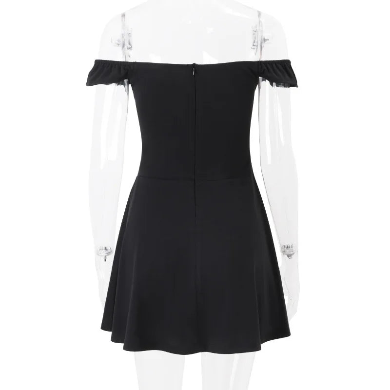 שמלת מיני בגזרת A כתפיים חשופות מחשוף V - AMOR