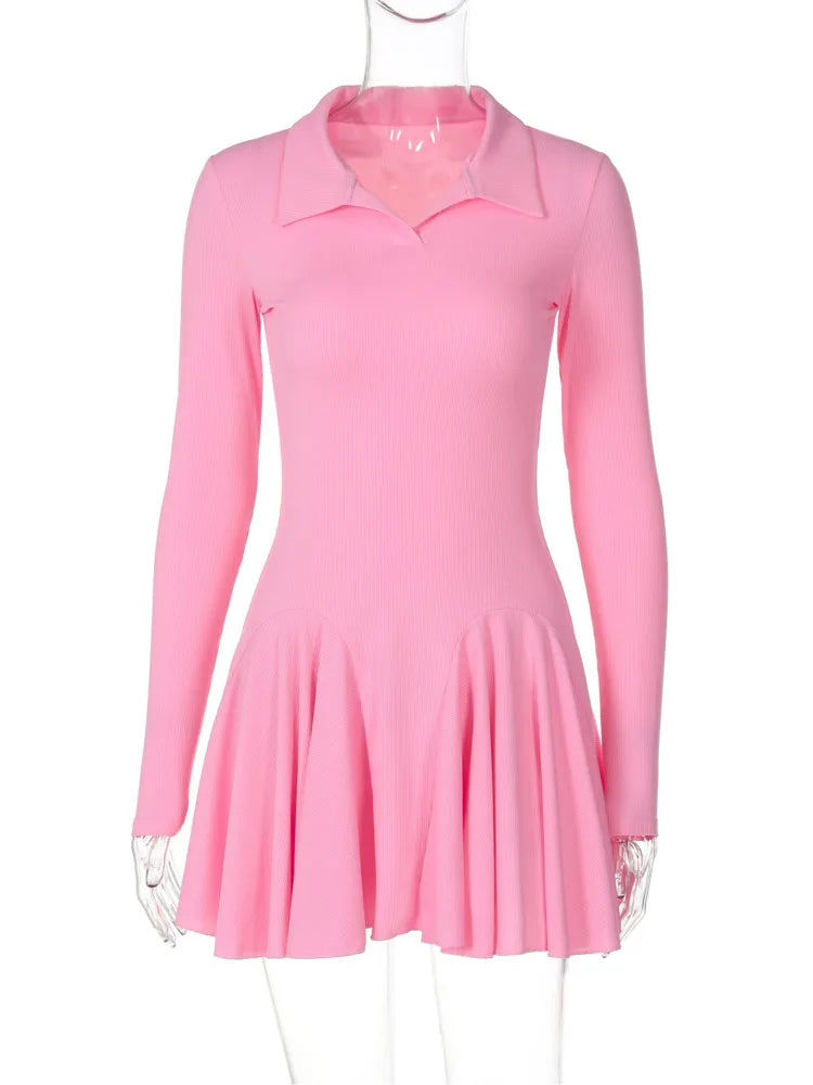 שמלת מיני סרוגה בגזרת A צווארון פולו - רג'ינה