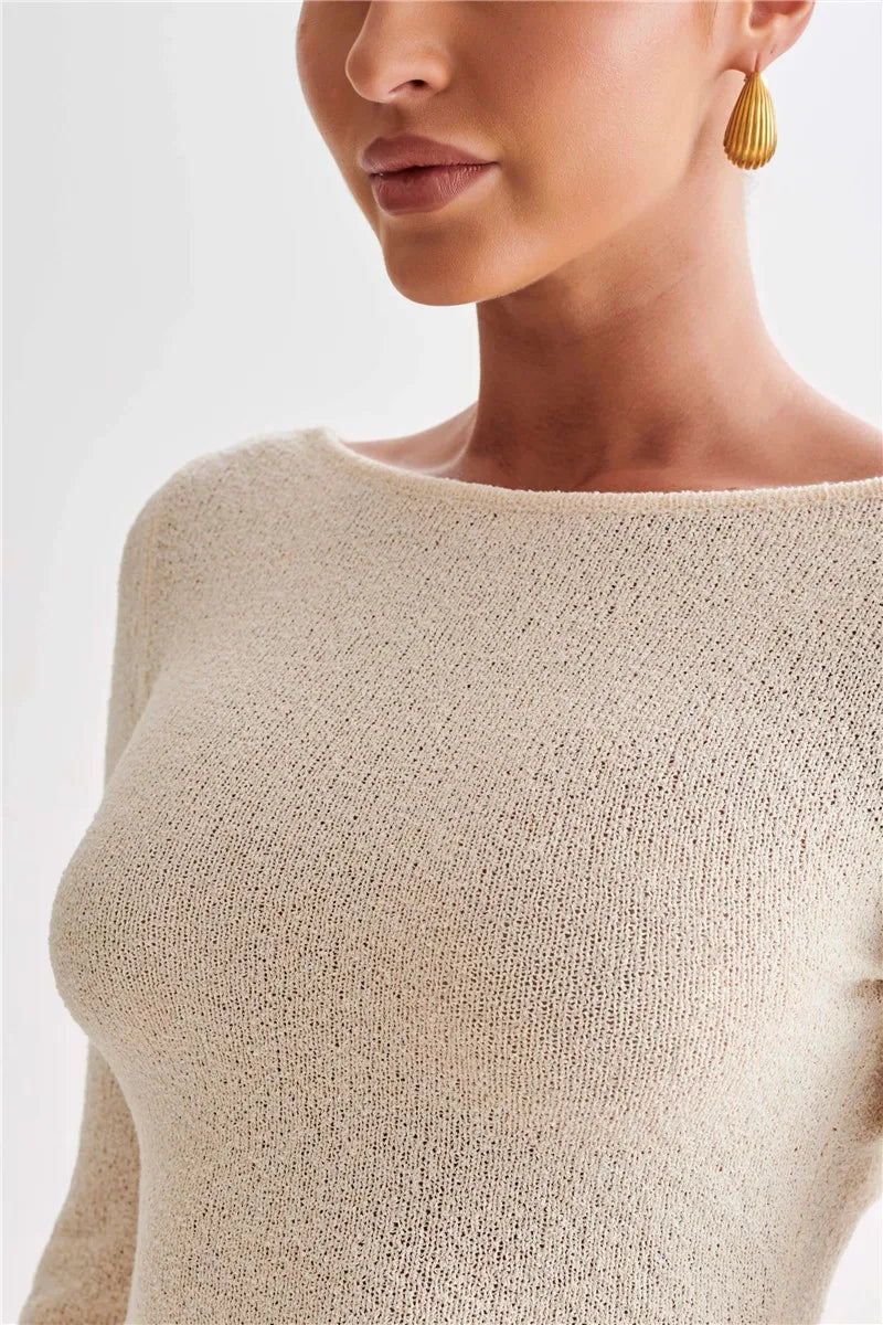 שמלת מיני סרוגה בעיצוב פרח ושובל גב פתוח - מאליה