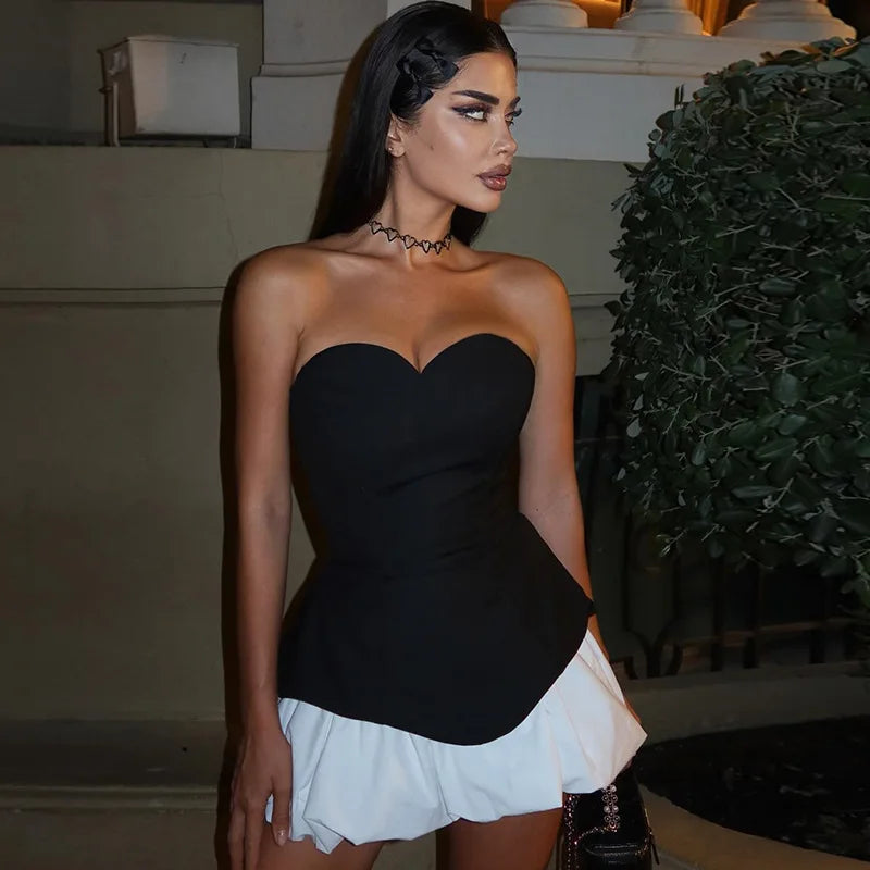 שמלת מיני סטרפלס בלון בעיצוב מחוך - Phoebe