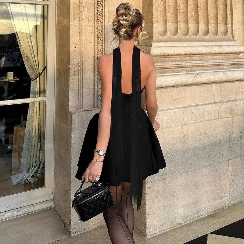 שמלת מיני סטרפלס בגזרת A בעיטור צעיף תואם - Amelie