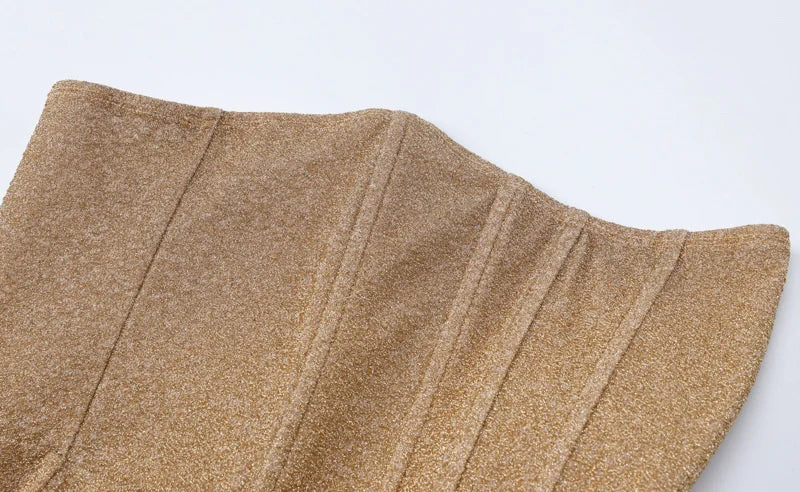 שמלת מיני סטרפלס נצנצים בעיצוב מחוך בעיטור שובל - SOL