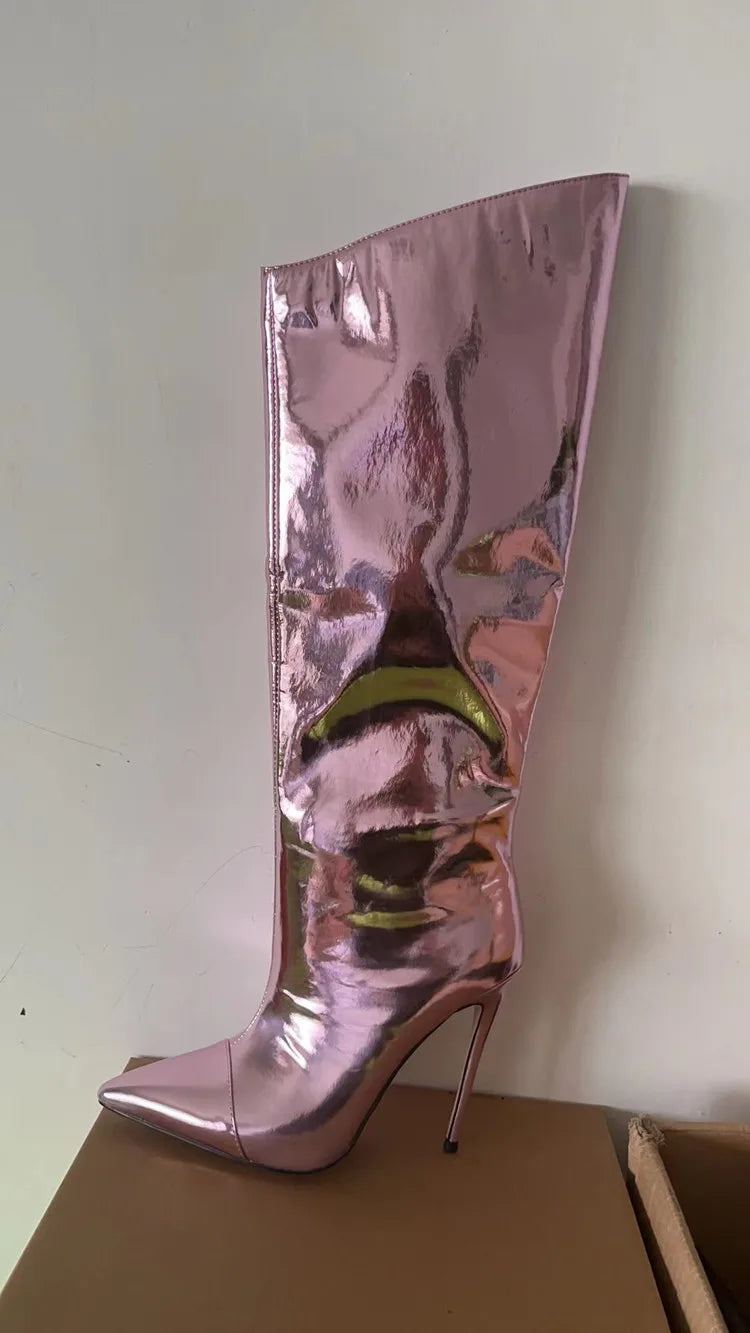 מגפי עקב שפיץ גבוהים בעיצוב עור מבריק - Sloane