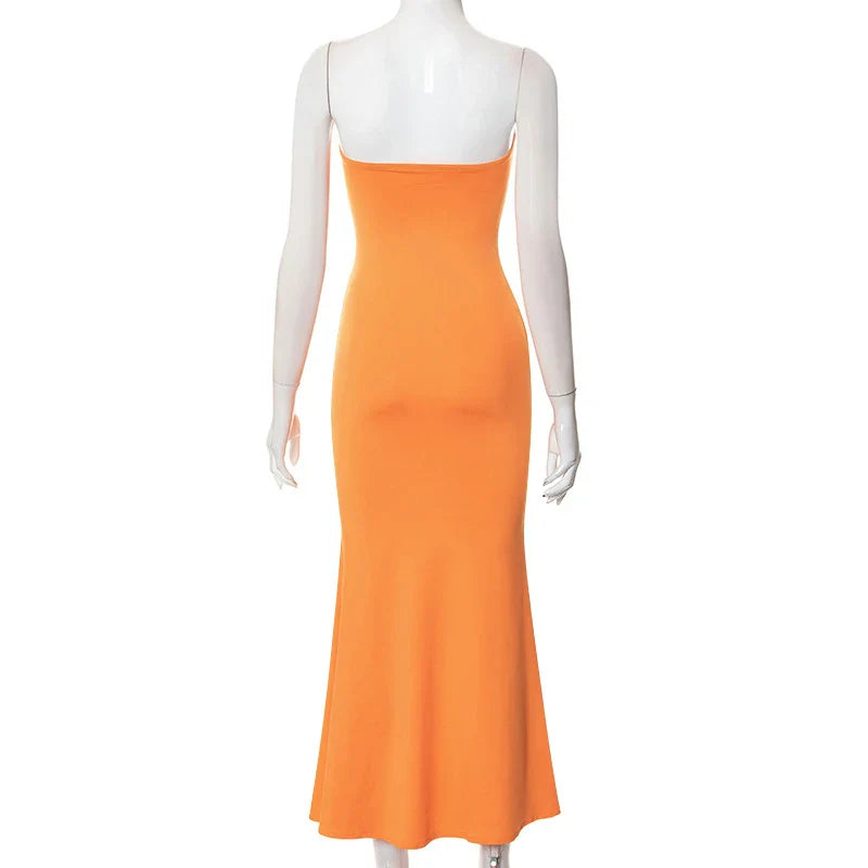 שמלת מקסי סטרפלס צמודה בגזרת בת ים - ילין