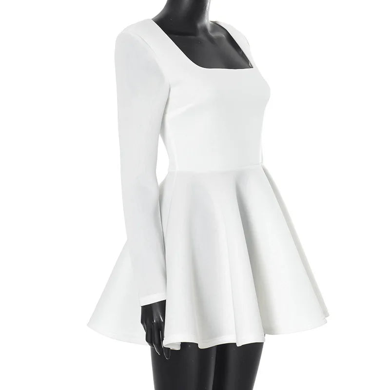 שמלת מיני סטייל בובתי בגזרת A - נגה